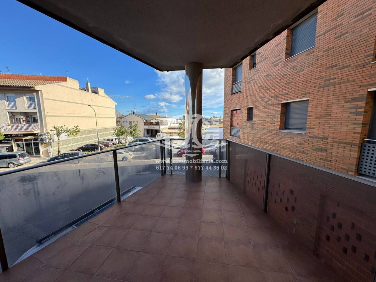 Exterior view of Flat to rent in Deltebre  with Air Conditioner and Terrace