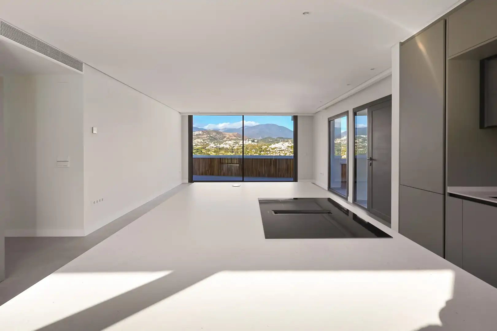 Apartament amb piscina en venda a Nueva Andalucía, imagen 19