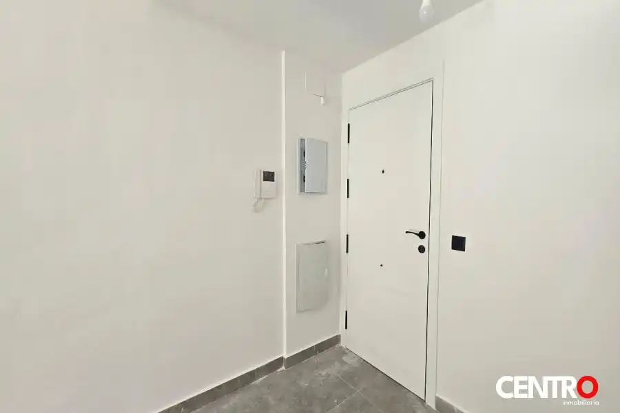 Wohnung zum Verkauf in Cenes de la Vega mit Klimaanlage, Heizung und Privatgarten