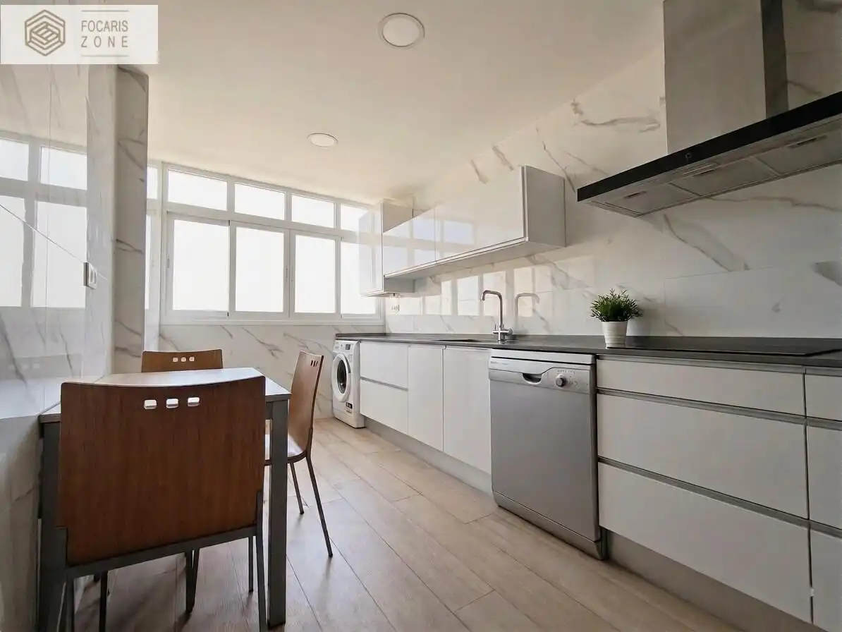 Kitchen of Flat for sale in Málaga  with Air Conditioner, Heating and Private garden