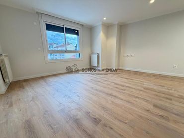 Appartement compact avec balcon à vendre à Centro
