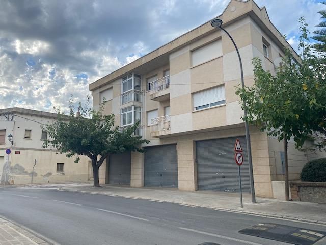 Vista exterior de Local en venda en Riudoms