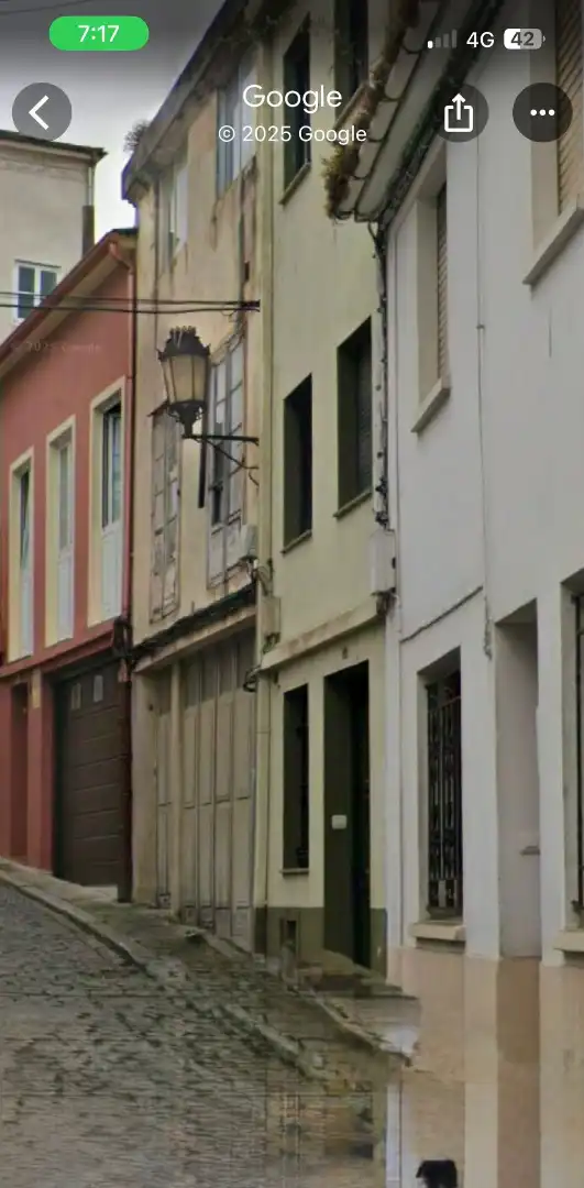 Außenansicht von Einfamilien-Reihenhaus zum Verkauf in Ribadeo