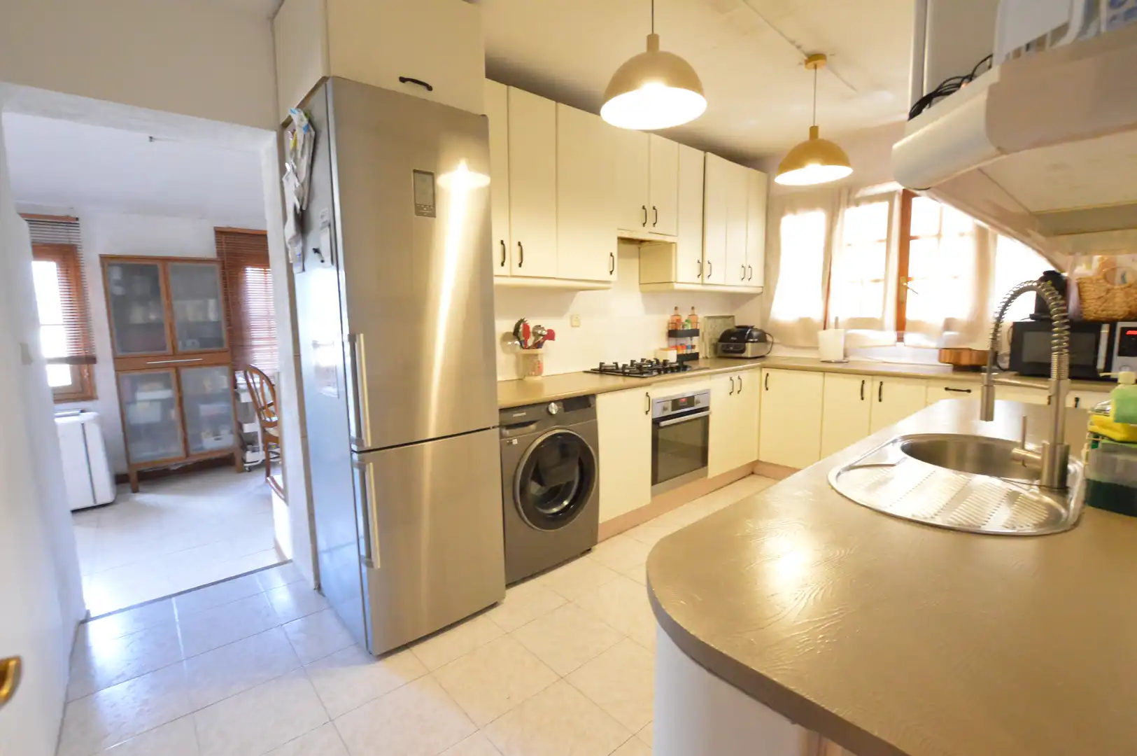 Cocina de Casa adosada en venta en Pozuelo de Alarcón con Aire acondicionado, Calefacción y Jardín privado