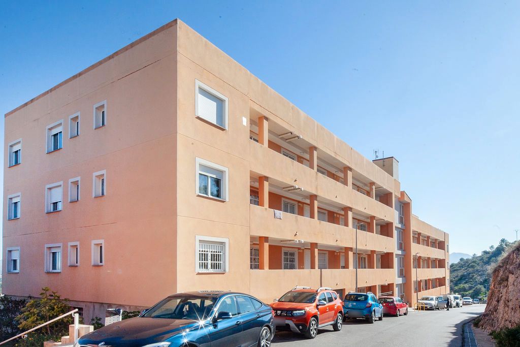Vista exterior de Pis en venda en Manuel amb Piscina