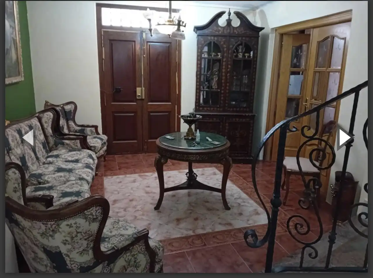 Houses for sale in Almagro  with Air Conditioner, Heating and Furnished