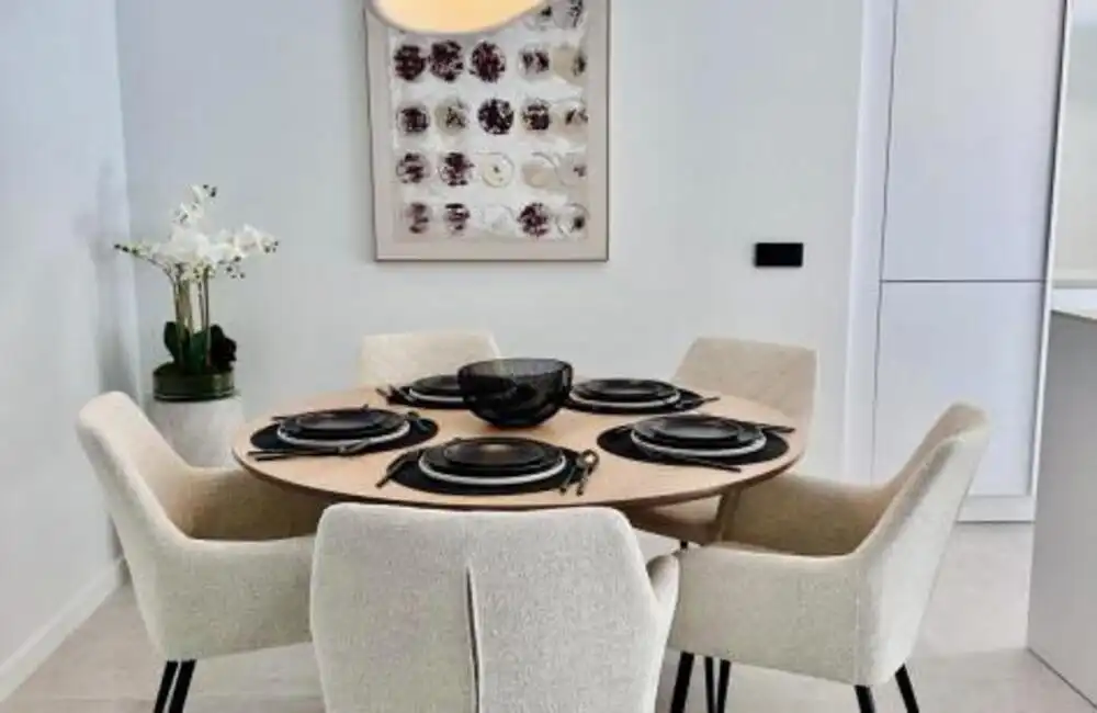 Comedor de Apartamento de alquiler en Marbella con Aire acondicionado, Terraza y Piscina