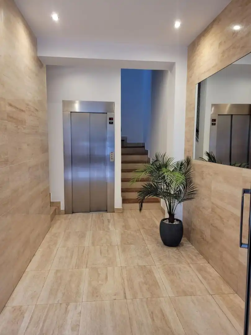 Office space with lift for sale in Avenida Avenida Salamanca, imagen 23