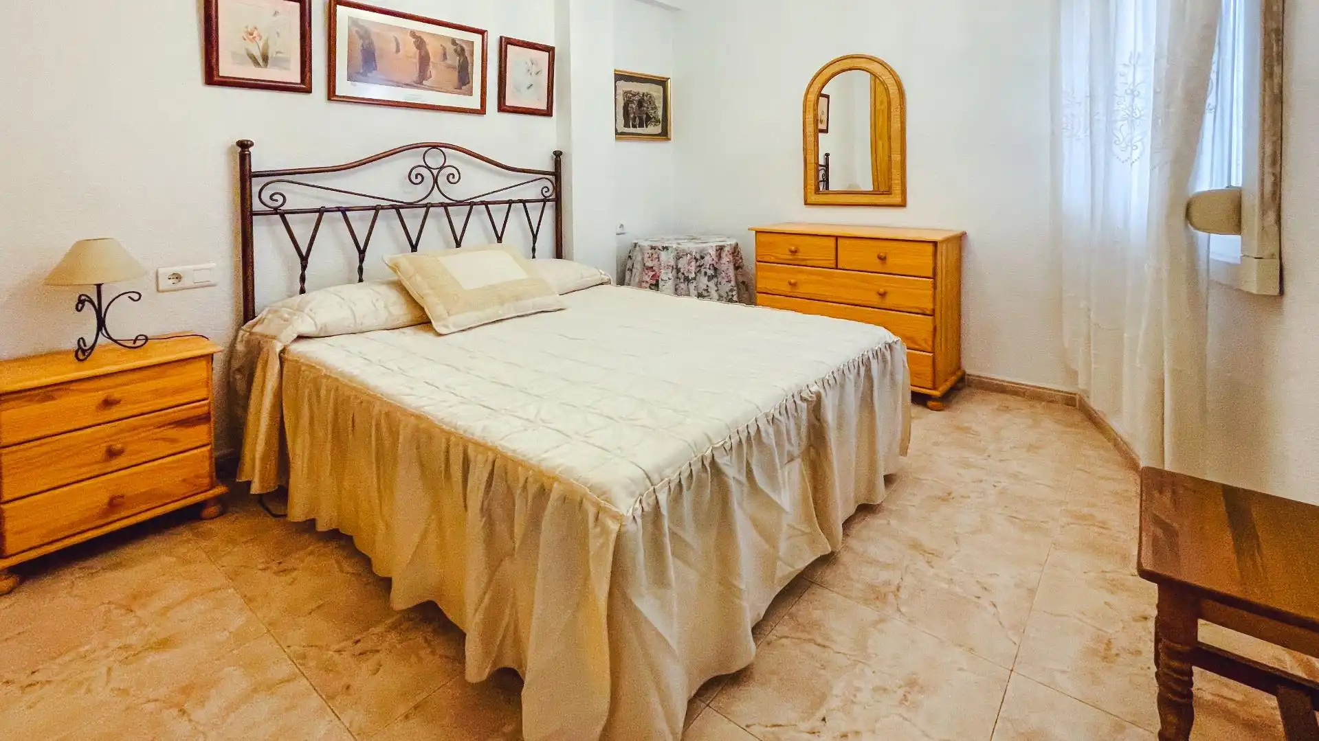 Habitación de Piso en venta en Benidorm con Aire acondicionado y Balcón