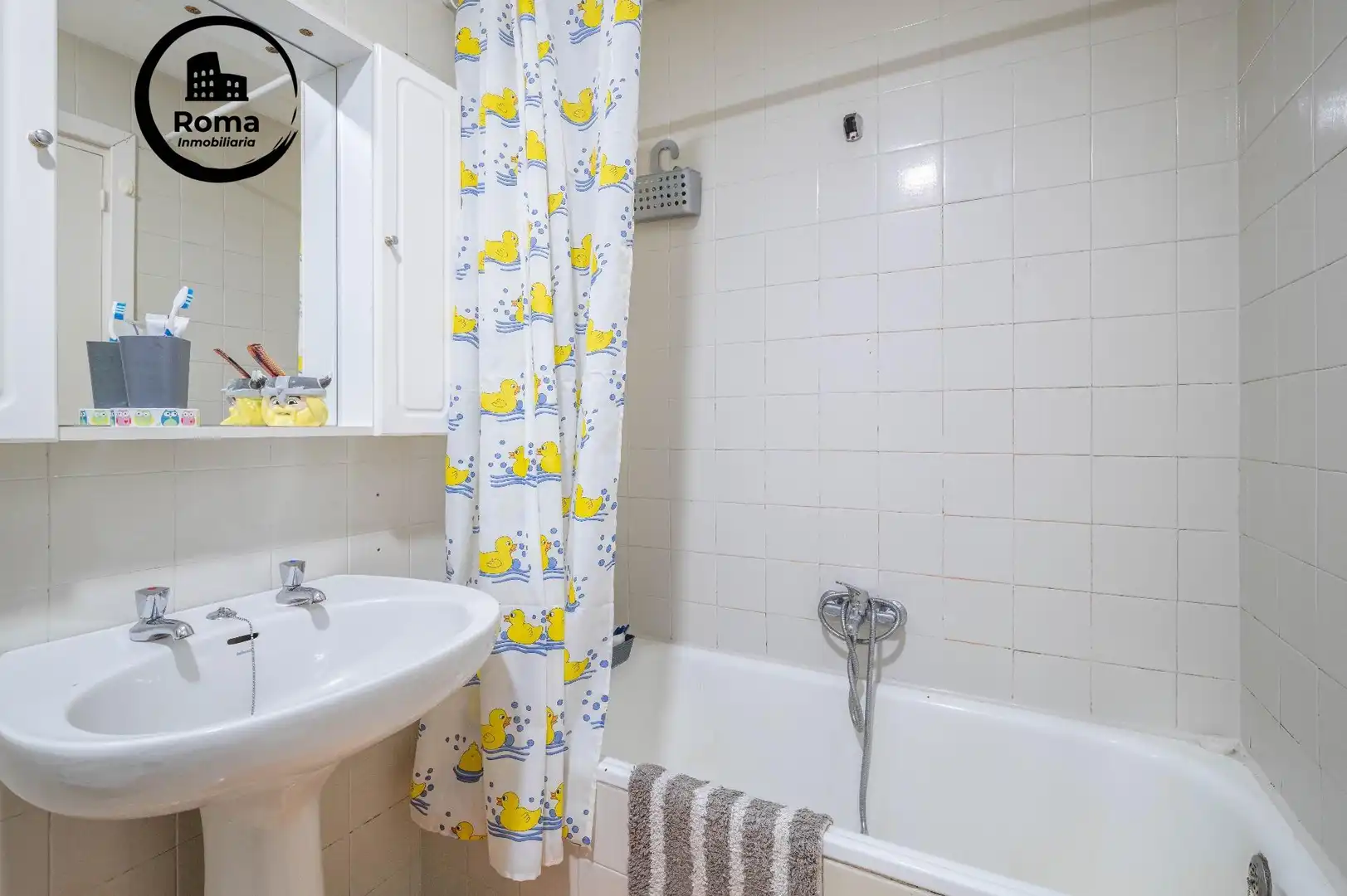 Baño de Piso en venta en Maracena con Aire acondicionado, Amueblado y Balcón