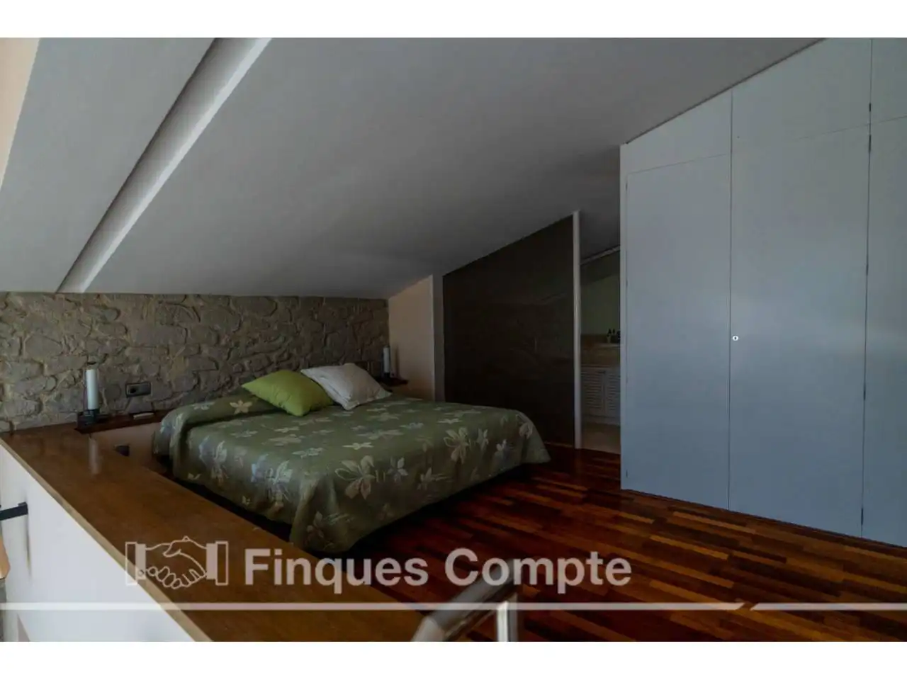 Habitación de Casa o chalet en venta en Roda de Berà con Aire acondicionado, Calefacción y Jardín privado