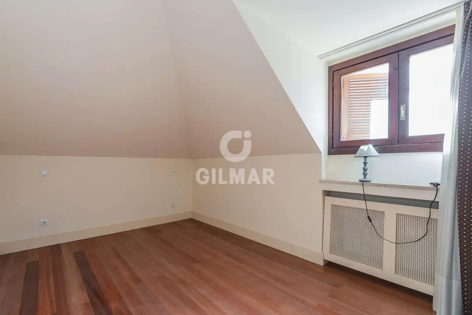 Habitación de Casa o chalet en venta en Pozuelo de Alarcón con Calefacción, Jardín privado y Piscina