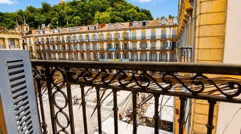 Foto 3 de Piso en venta en Konstituzio Plaza, Parte Vieja, Donostia - San Sebastián