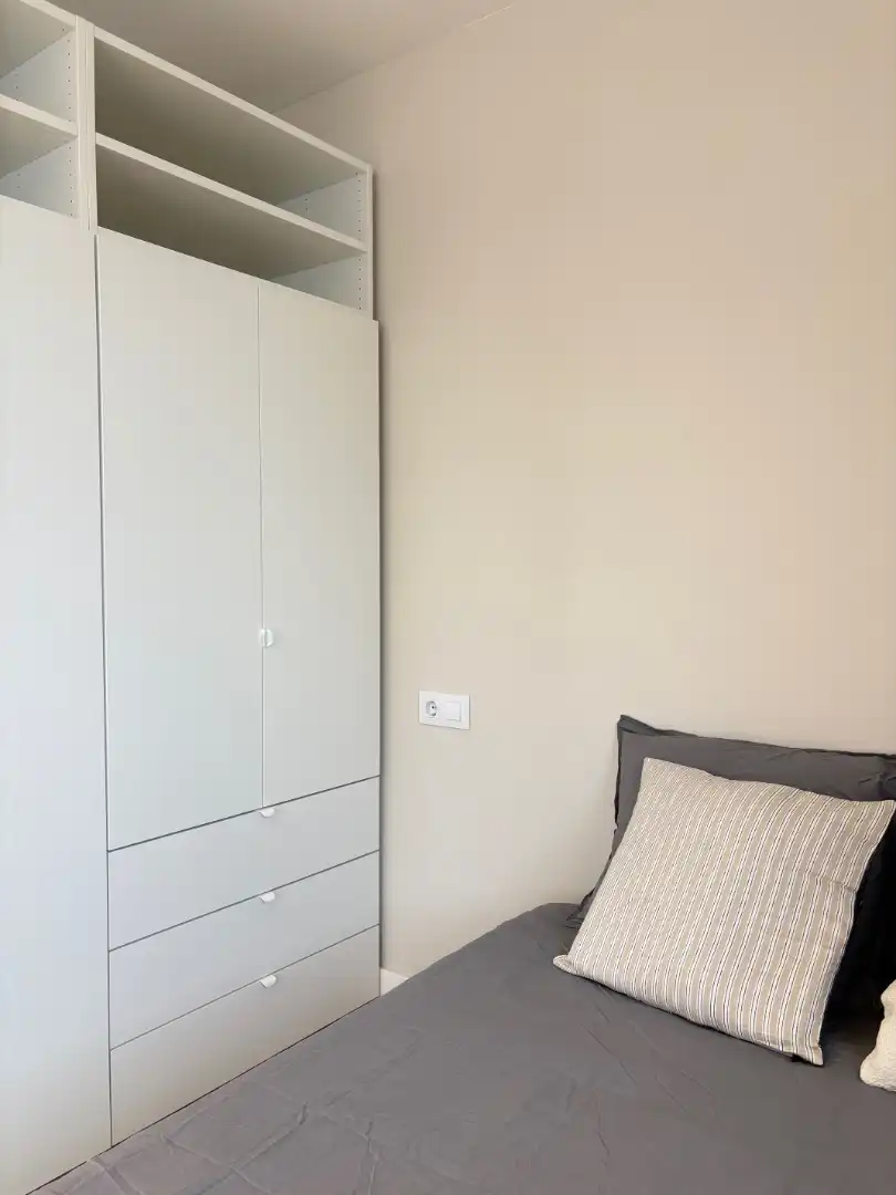 Habitación de Estudio de alquiler en Arnedo con Aire acondicionado, Calefacción y Amueblado
