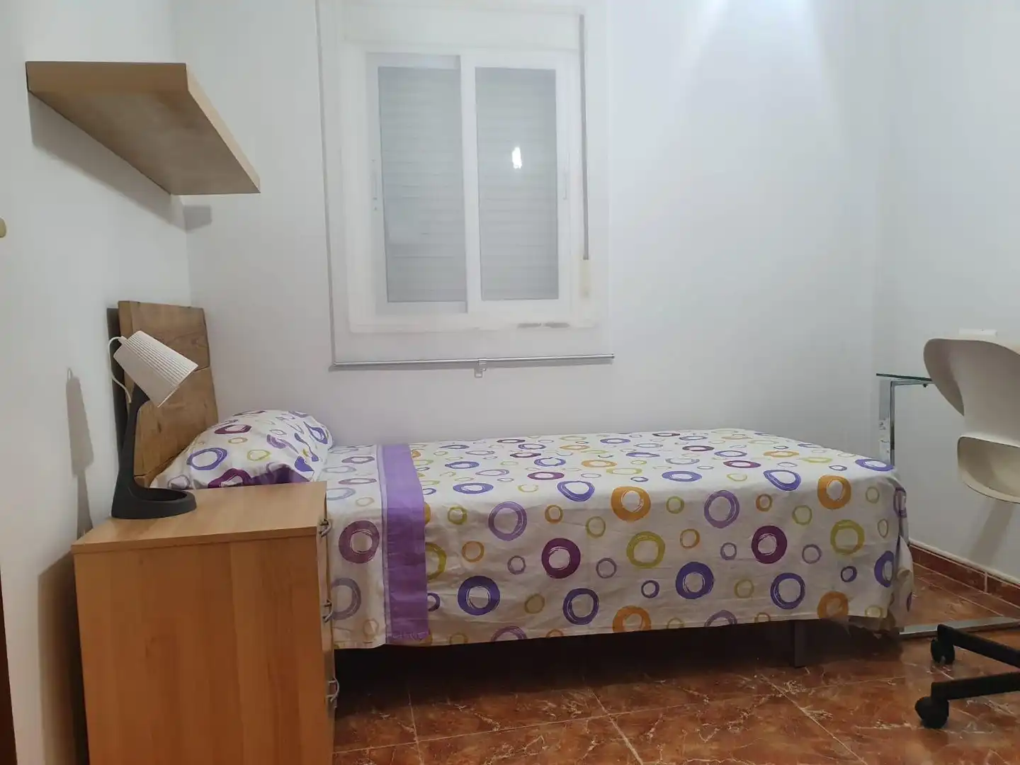 Schlafzimmer von Erdgeschoss zur Miete in Sevilla