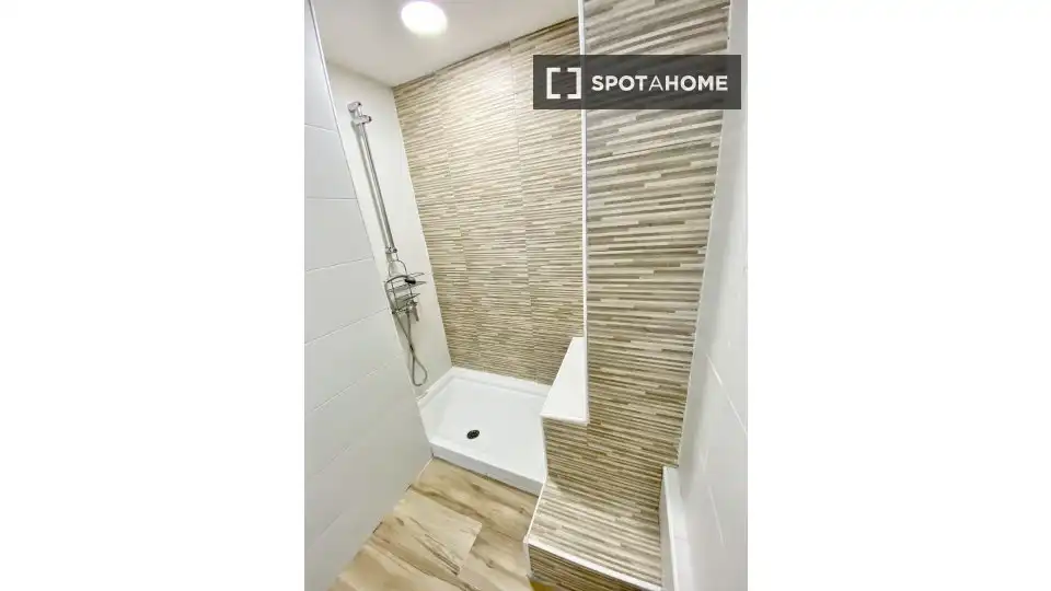 Bathroom of Flat for share in Murcia  with Air Conditioner, Terrace and Furnished