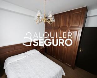 Dormitori de Pis de lloguer en  Zaragoza Capital amb Moblat