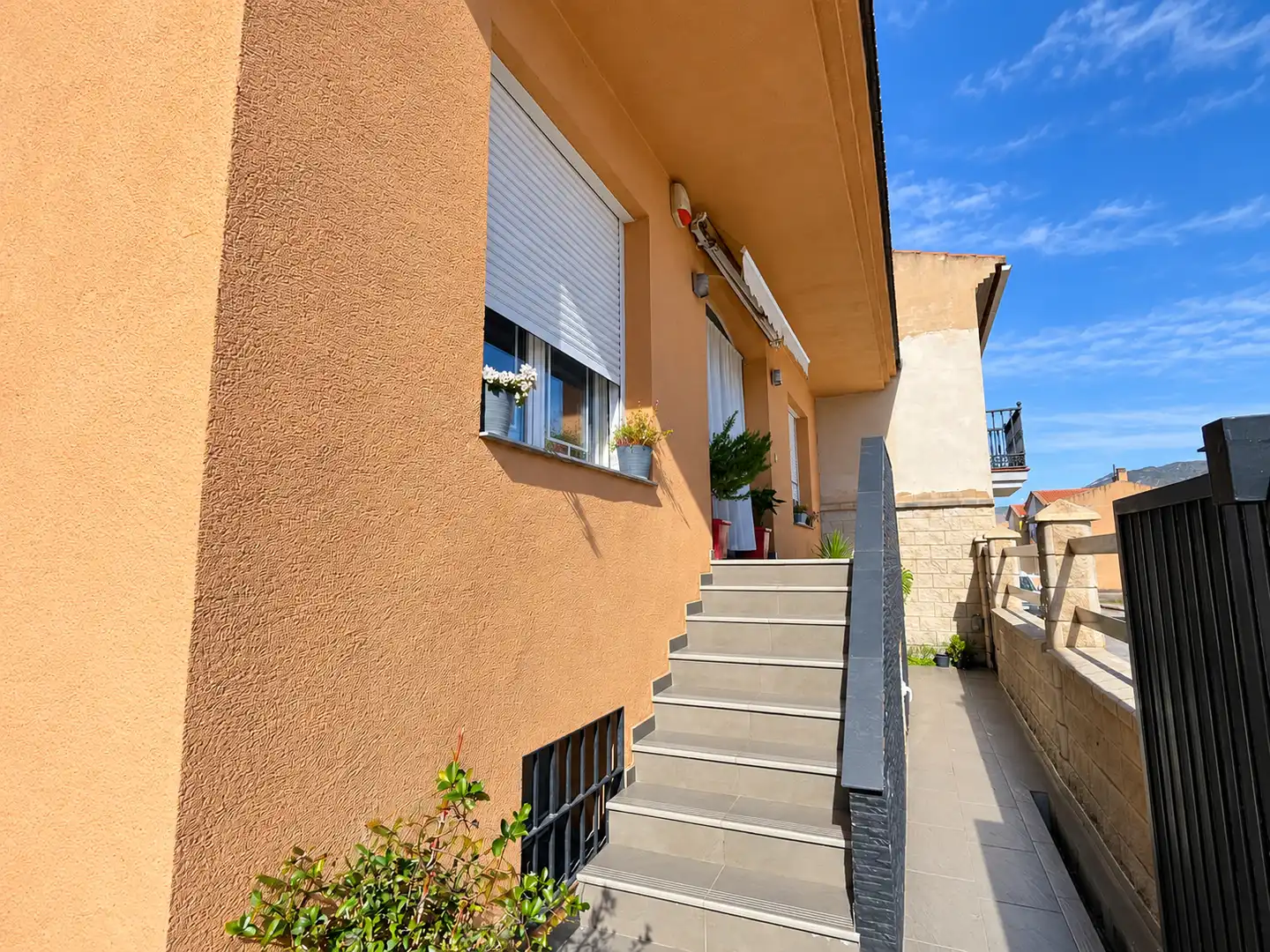Exterior view of Detached homes for sale in Dúrcal, Granada