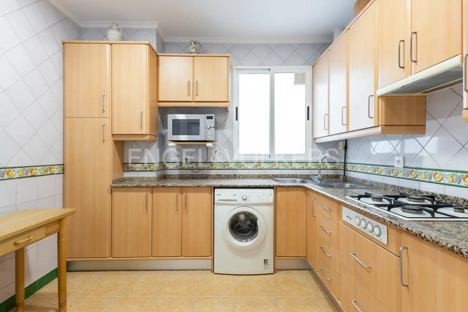 Küche von Wohnung zur Miete in Valencia mit Klimaanlage, Heizung und Möbliert