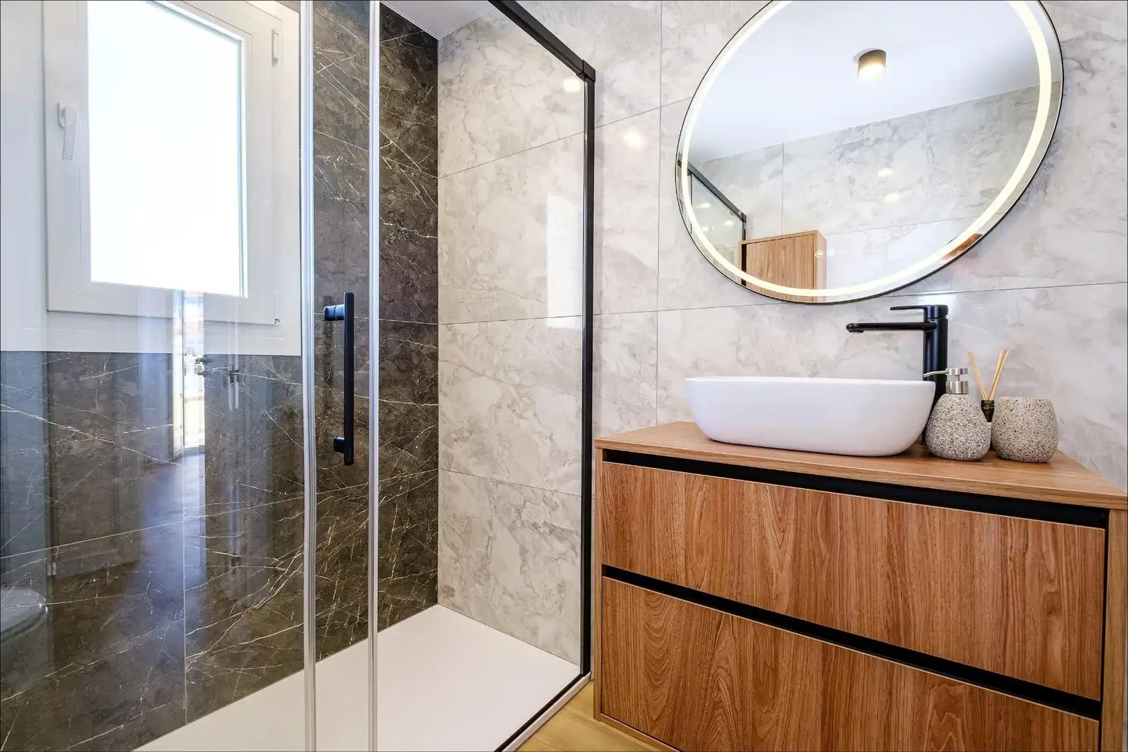 Baño de Casa adosada en venta en Orihuela con Aire acondicionado, Terraza y Trastero