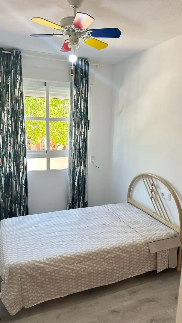 Habitación de Piso de alquiler en Murcia con Aire acondicionado y Trastero