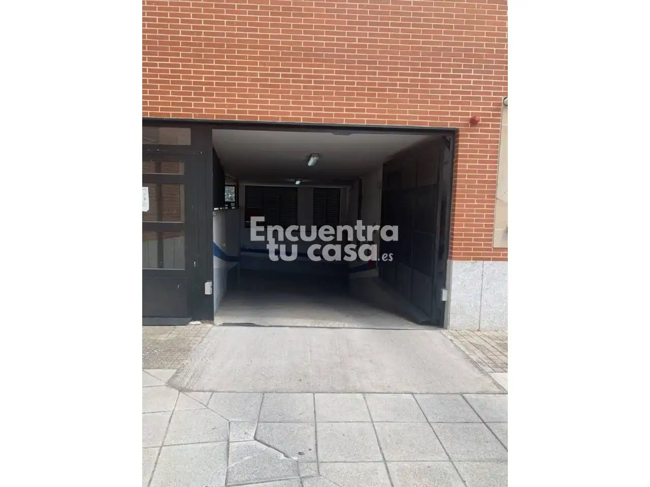 Vista exterior de Piso en venta en Moriscos con Calefacción, Parquet y Terraza