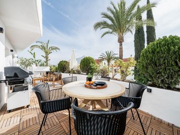 Apartament amb piscina en venda a Nueva Andalucía