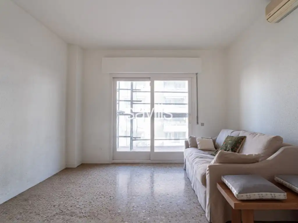 Living room of Apartments for sale in Barcelona  with Air Conditioner, Furnished and Oven