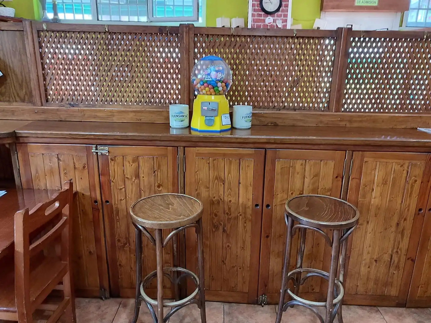 Local de alquiler en Cartes con Aire acondicionado y Amueblado