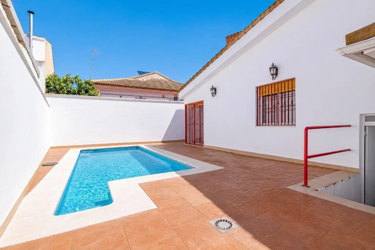 Chalet con piscina en venta en Calle de Dalí, imagen 4