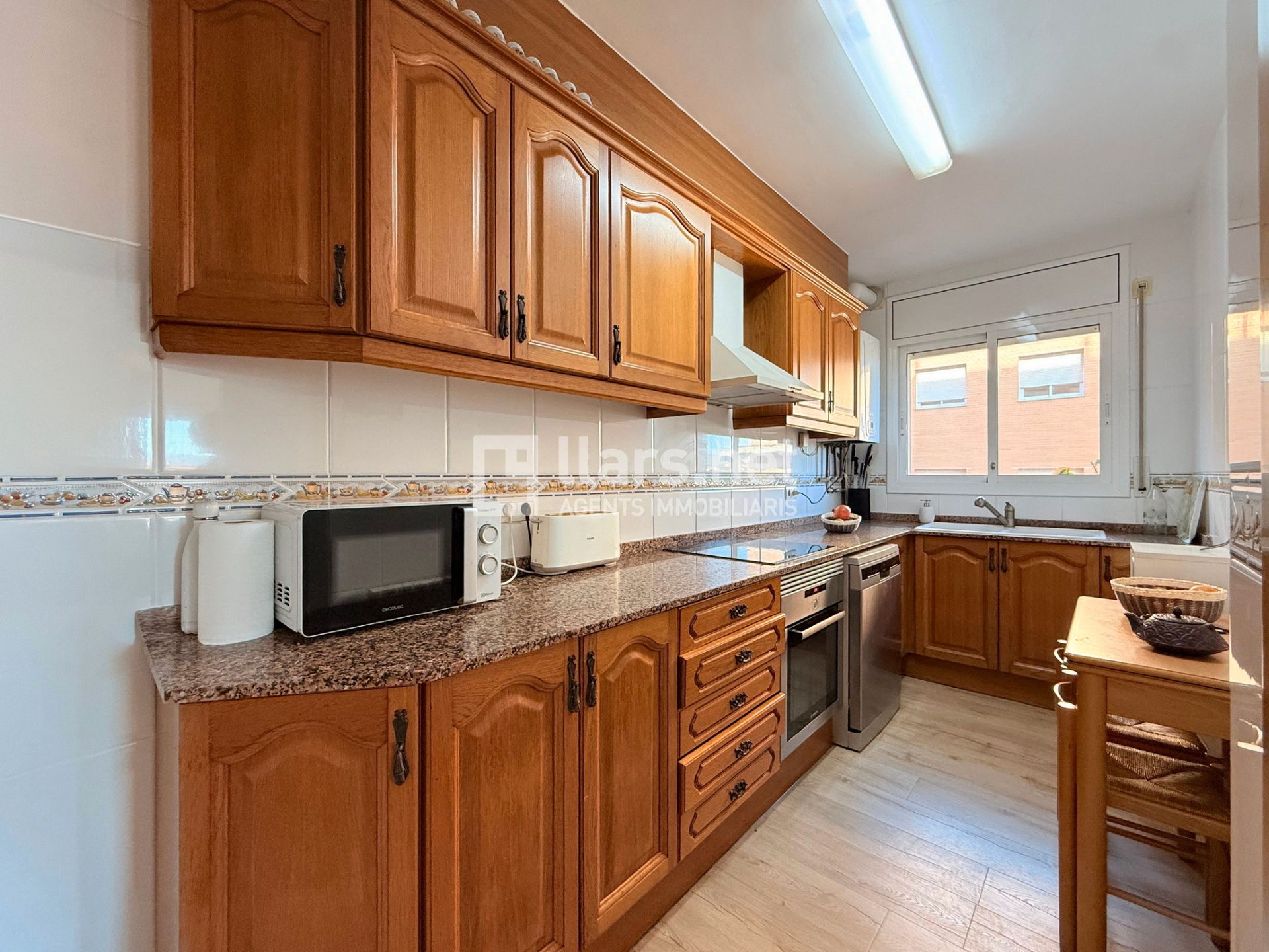 Cocina de Piso en venta en Vilanova i la Geltrú con Calefacción, Parquet y Terraza