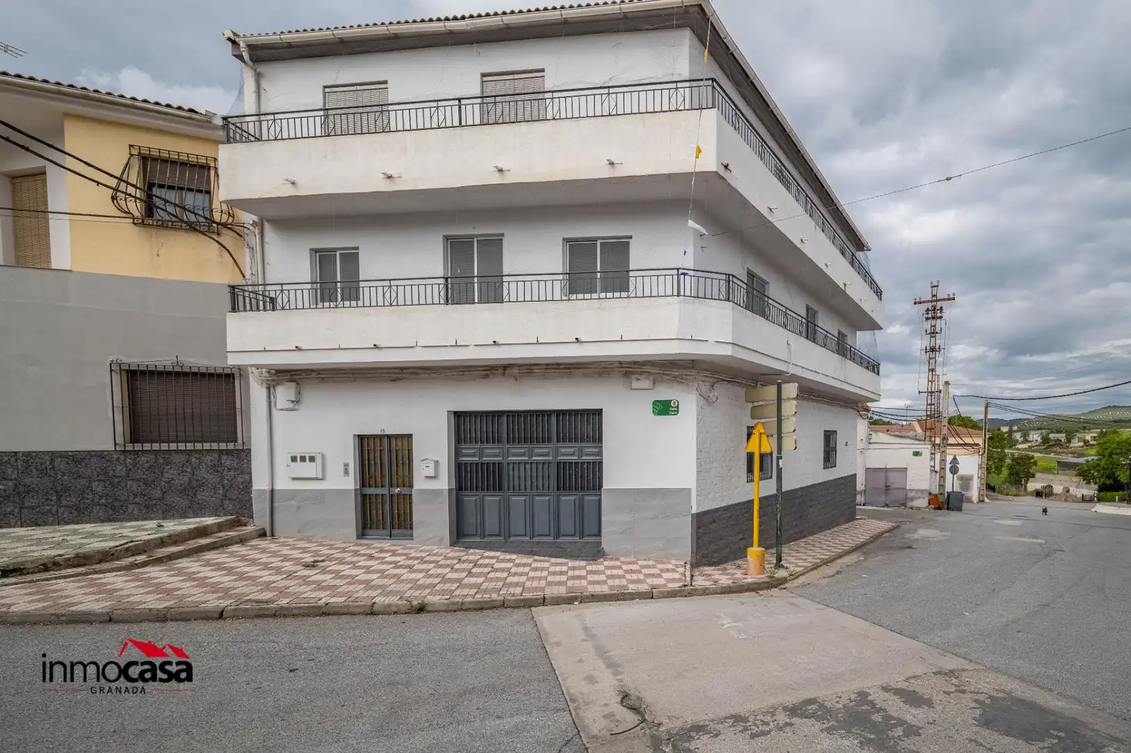 Vista exterior de Edificio en venta en Dehesas Viejas