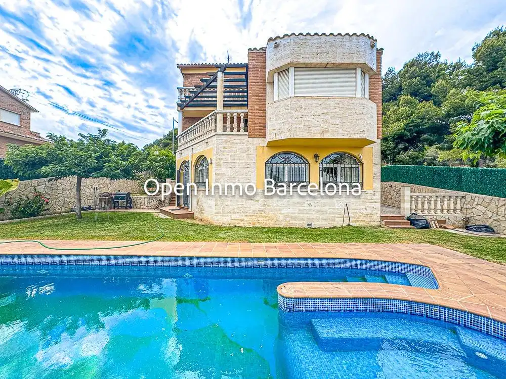 Houses for sale in Ciutat Jardí Bonanova