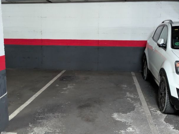 Parking of Garage to rent in Leganés
