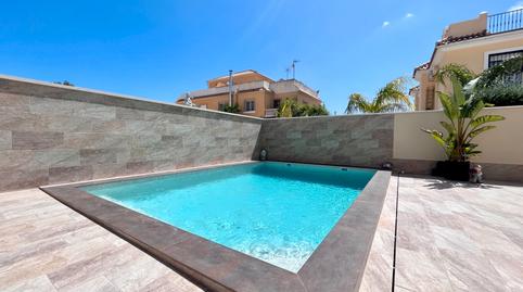 Foto 2 de Casa adosada en venta en Avenida de Cuenca, 22, Rojales, Alicante