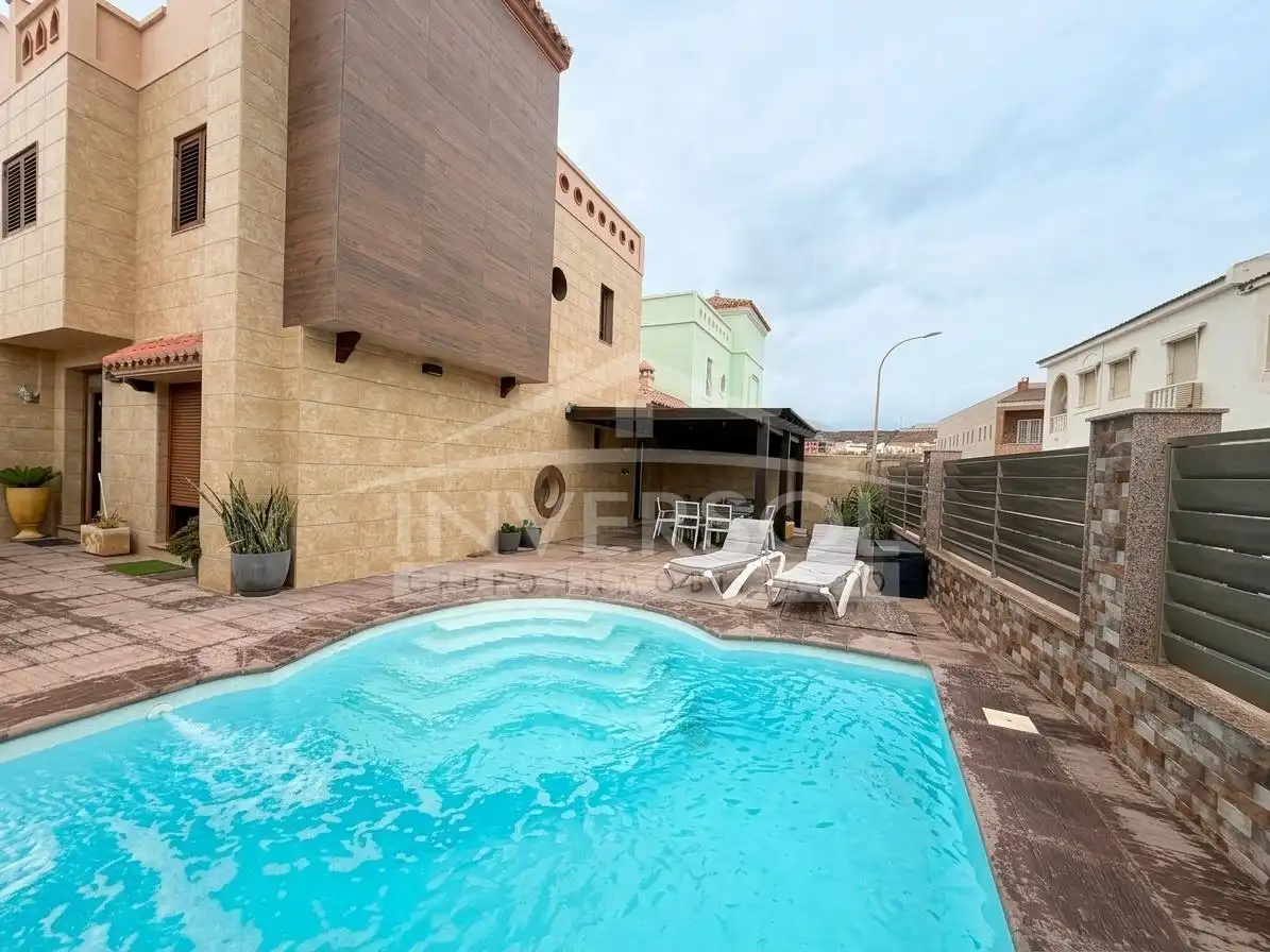Adosado con piscina en venta en Calle el Timonel 2, imagen 16