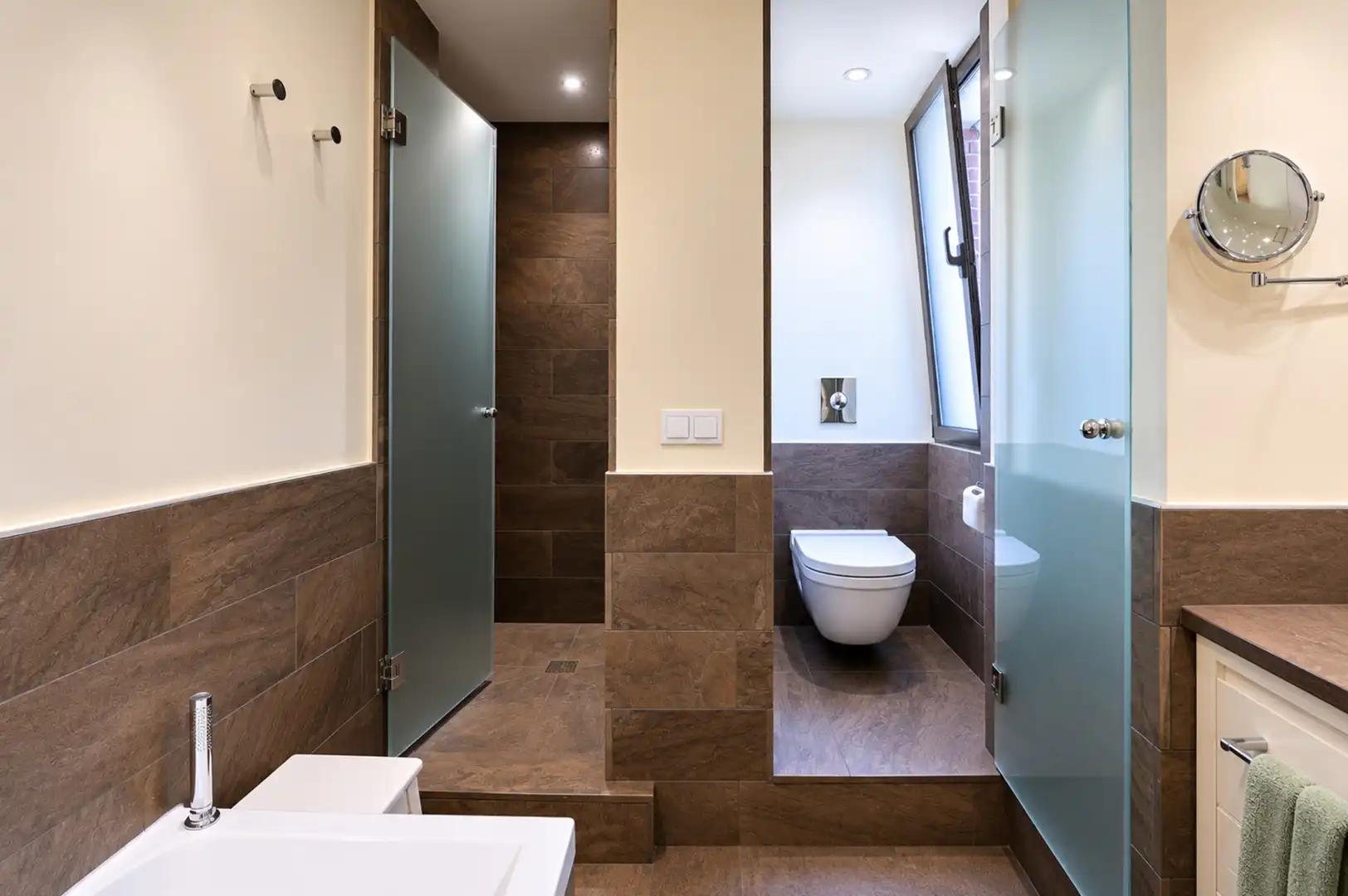 Baño de Piso en venta en Madrid con Aire acondicionado, Calefacción y Jardín privado