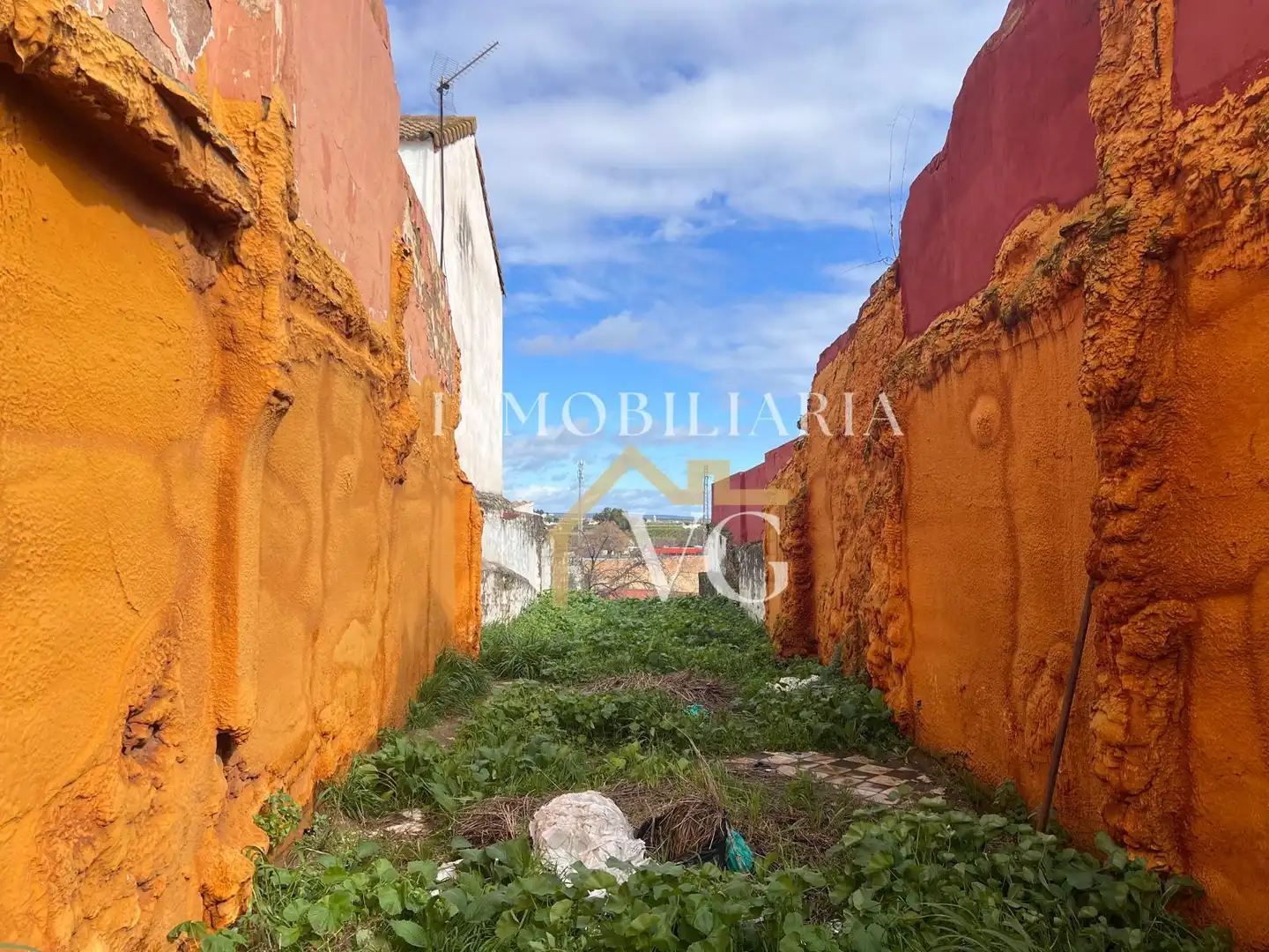 Residential land for sale in Guillena pueblo