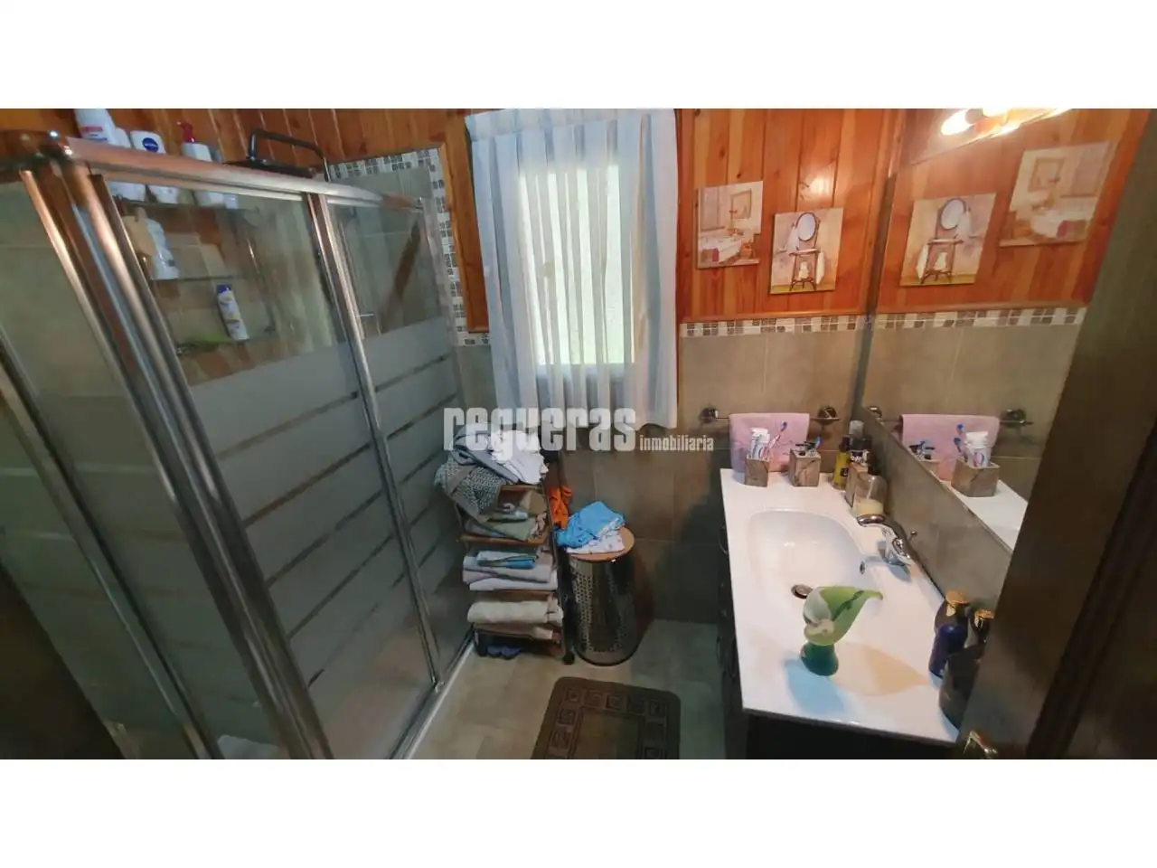 Bany de Casa o xalet en venda en Illas amb Calefacció, Parquet i Terrassa