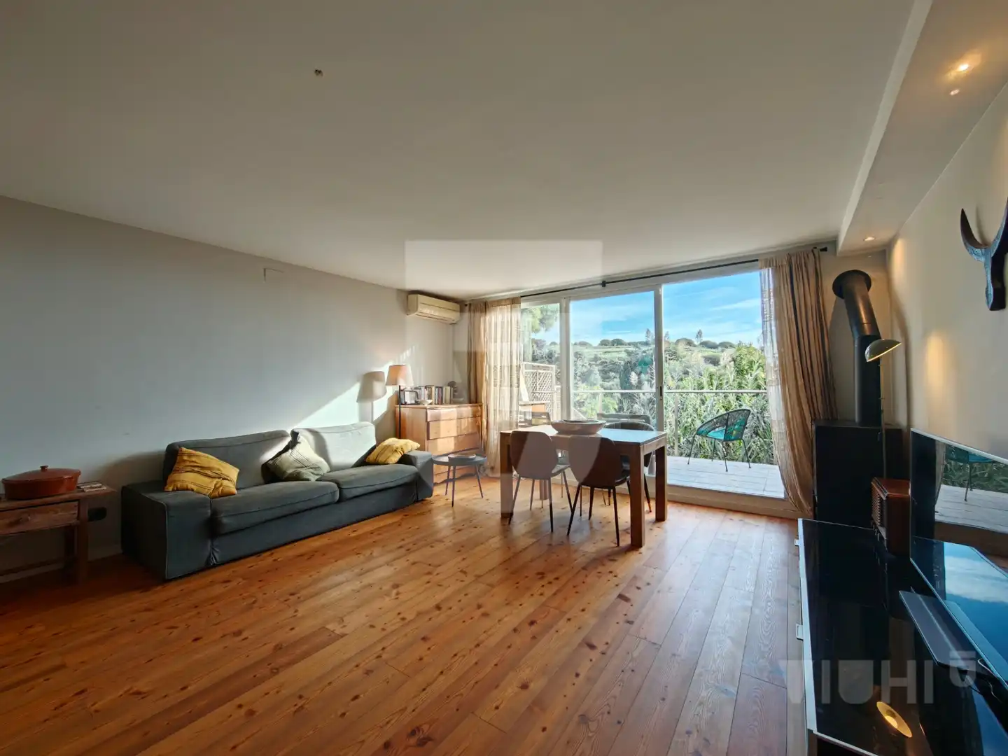 Sala de estar de Casa adosada en venta en Tiana con Aire acondicionado, Jardín privado y Parquet