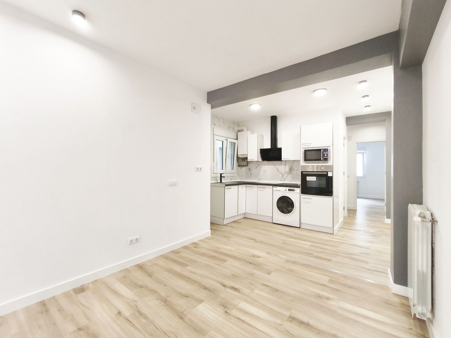 Kitchen of Flat for sale in  Logroño  with Heating, Parquet flooring and Terrace