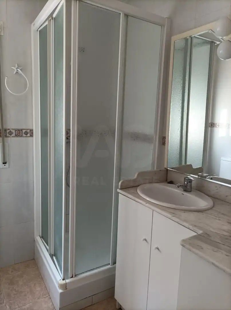 Bathroom of Buildings for sale in Corbera d'Ebre