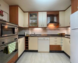 Kitchen of Apartment to rent in Ponferrada