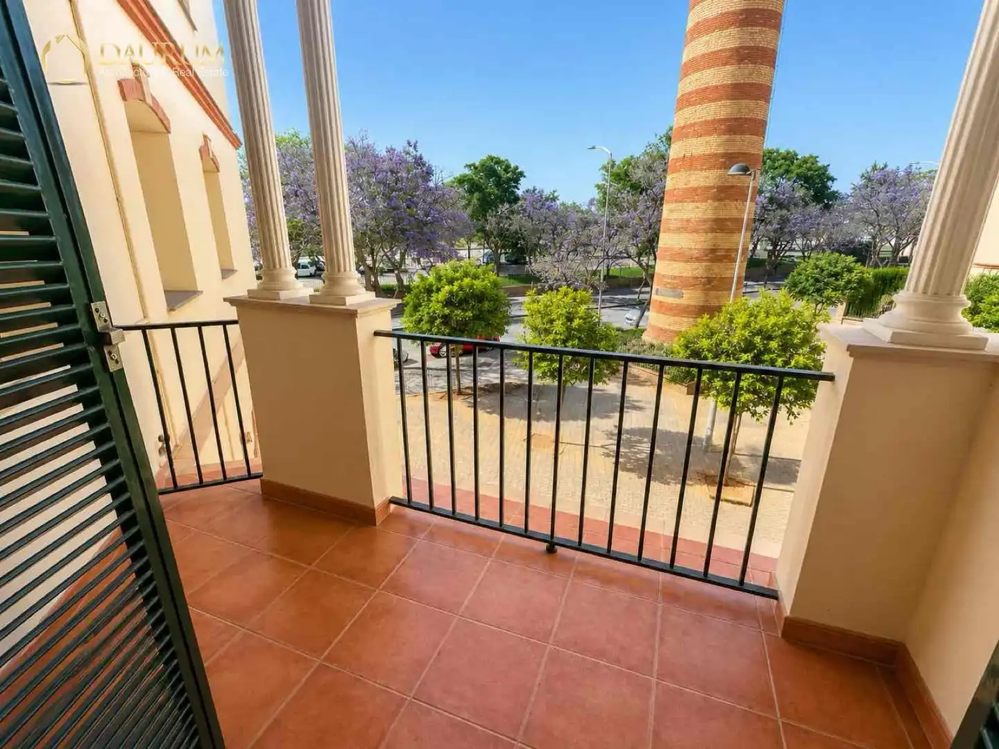 Balcony of Flat for sale in Dos Hermanas  with Air Conditioner, Heating and Terrace