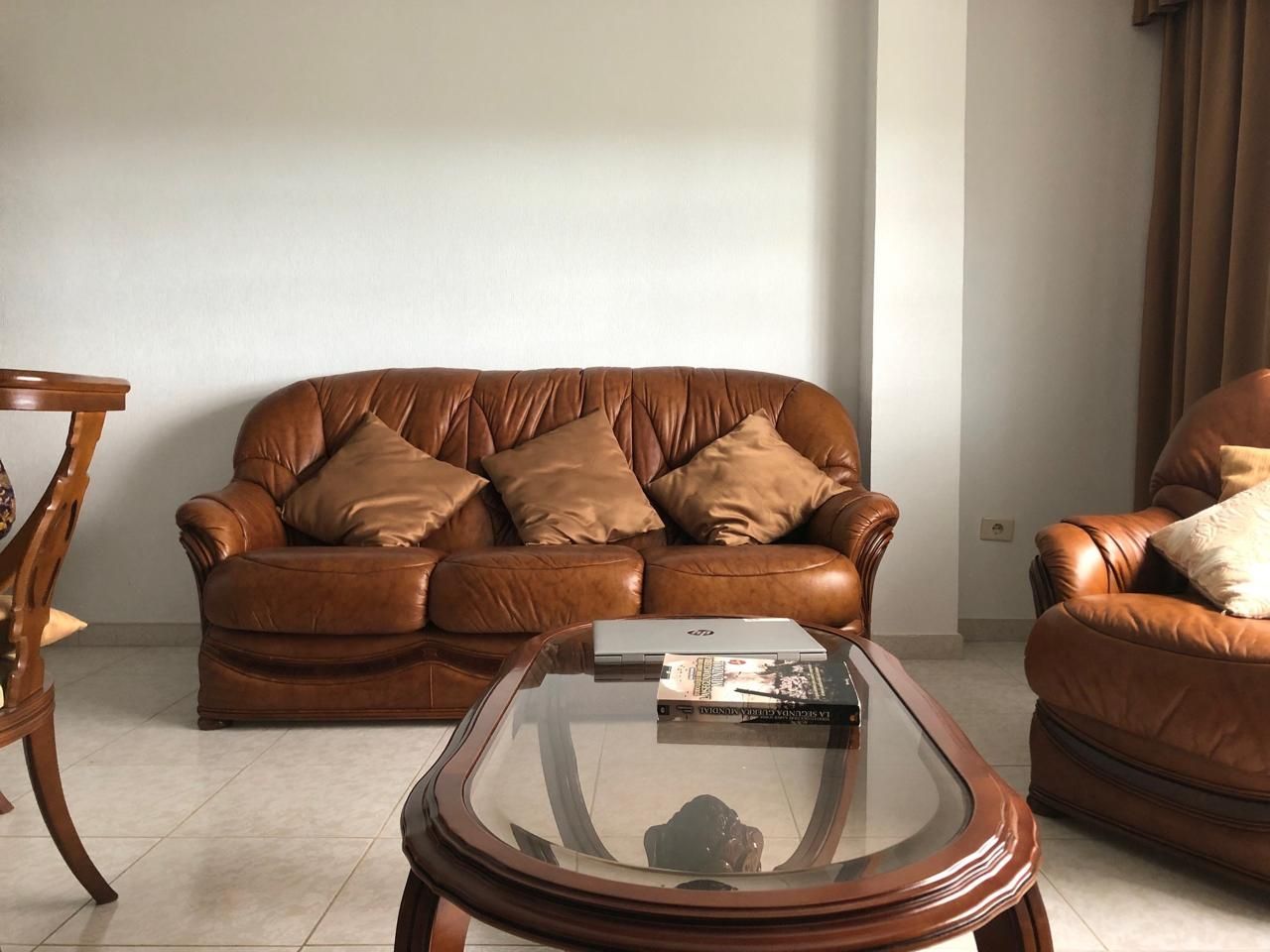 Sala de estar de Piso en venta en Castro Caldelas con Calefacción y Amueblado