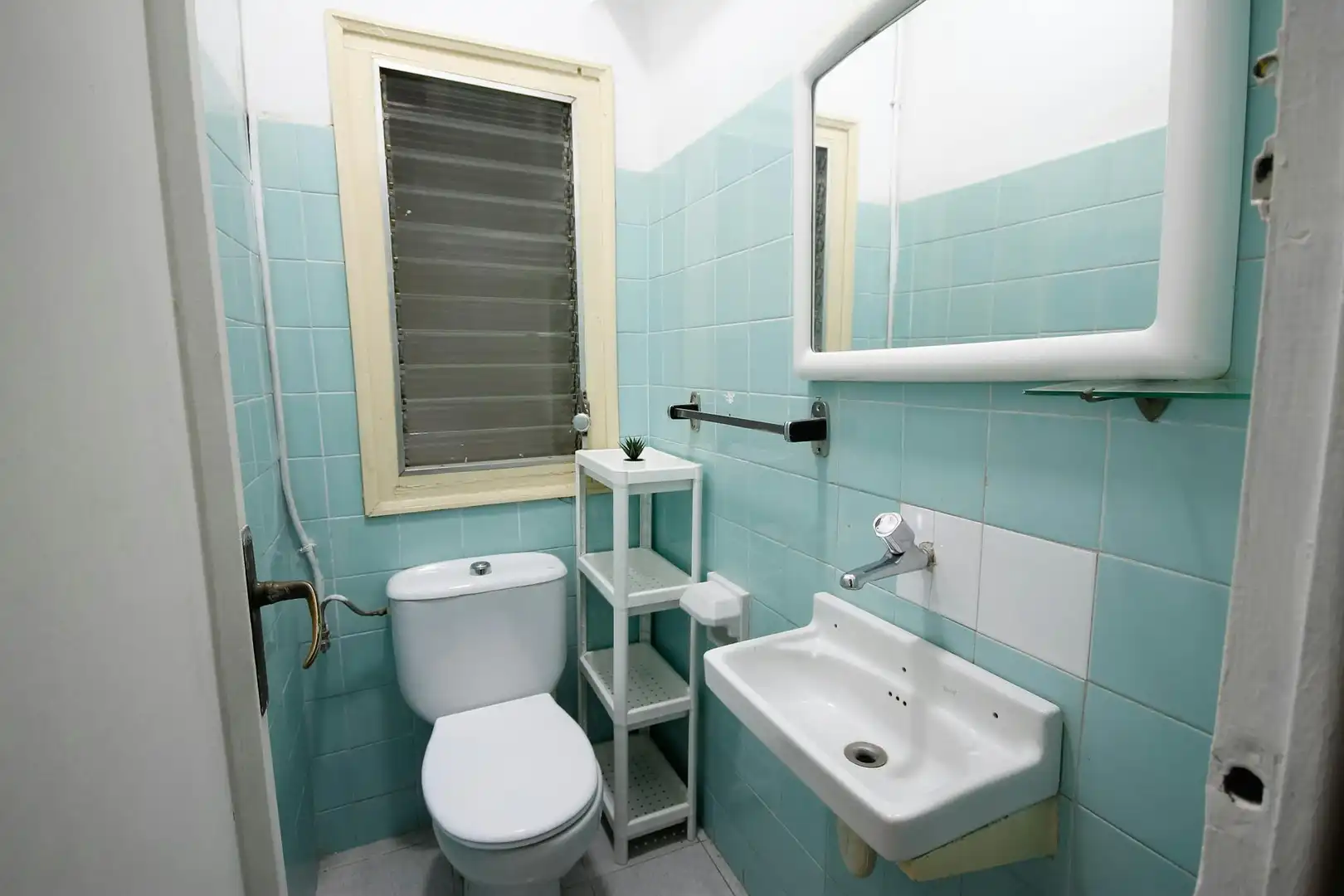 Bathroom of Flat for share in Barcelona  with Heating, Furnished and Washing machine