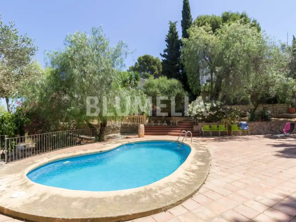 Houses for sale in Las Rotas / Les Rotes