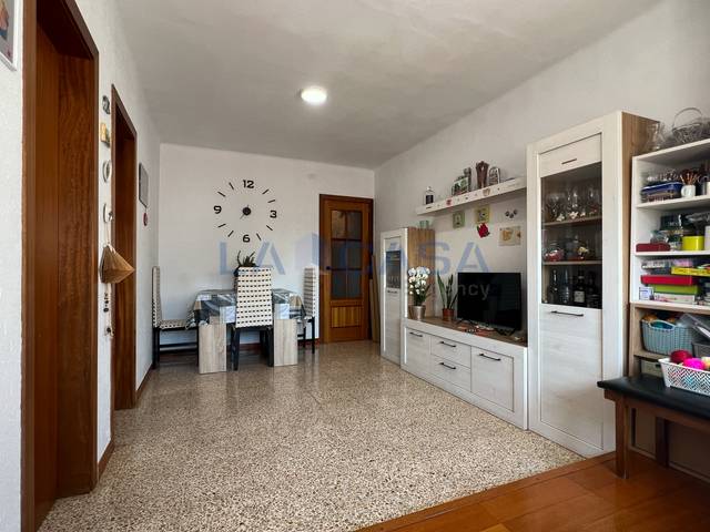 Piso en Venta en Carrer de les Aigües del Llobregat en La Florida