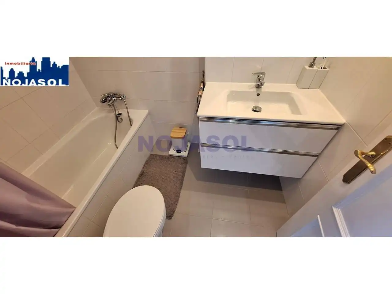 Baño de Piso de alquiler en Noja con Calefacción, Parquet y Amueblado