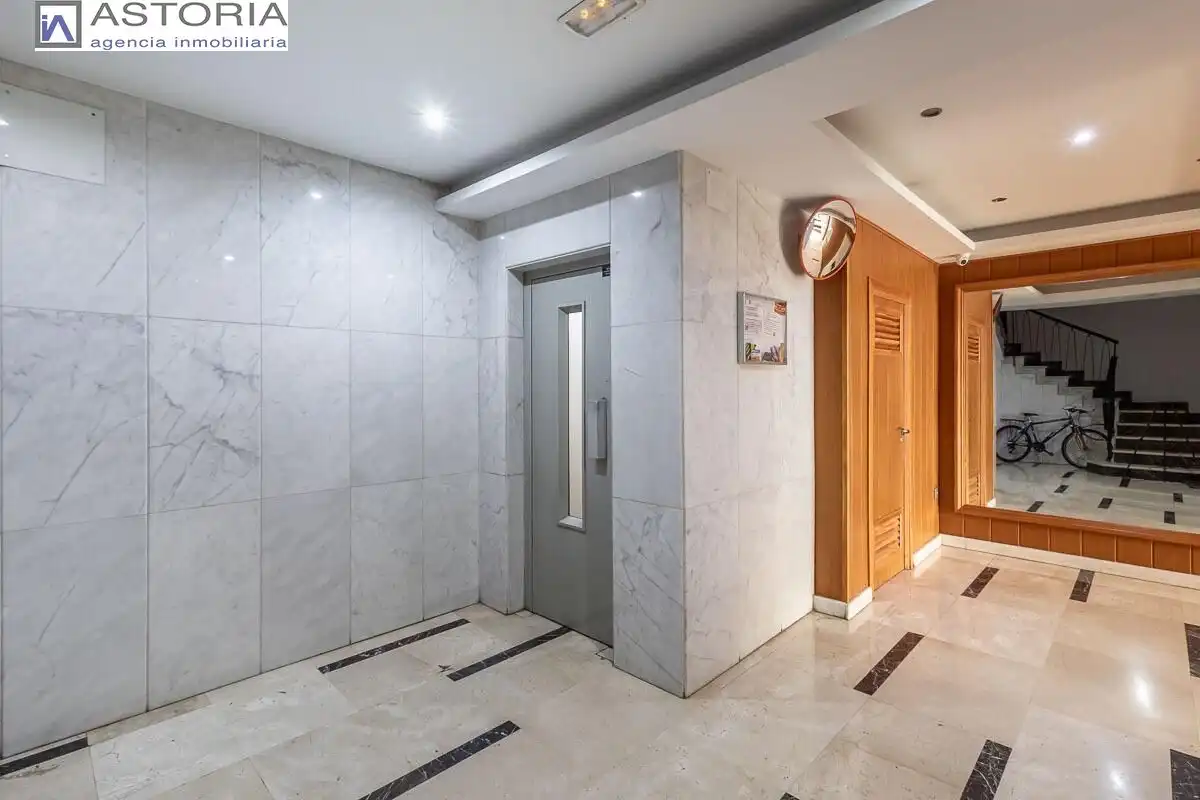 Appartamento con terrazza in vendita a Calle ANGEL BARRIOS, imagen 27
